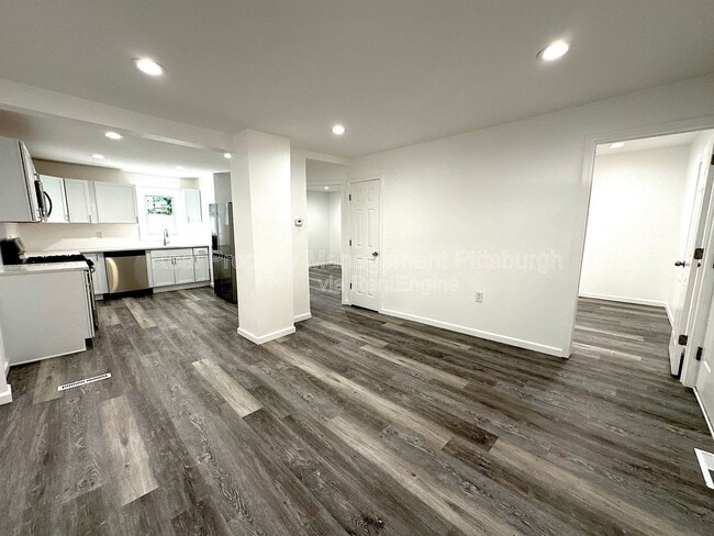 Building Photo - 6184 Poketa Rd