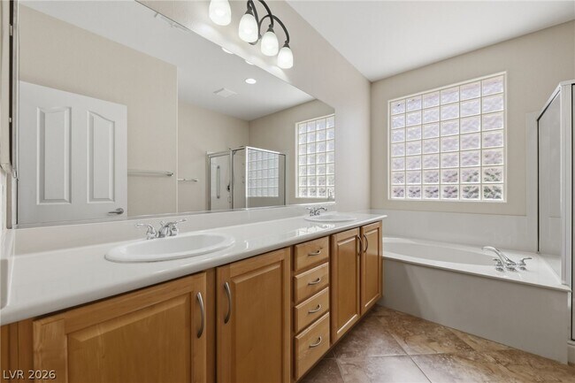 Building Photo - 2148 Shadow Canyon Dr
