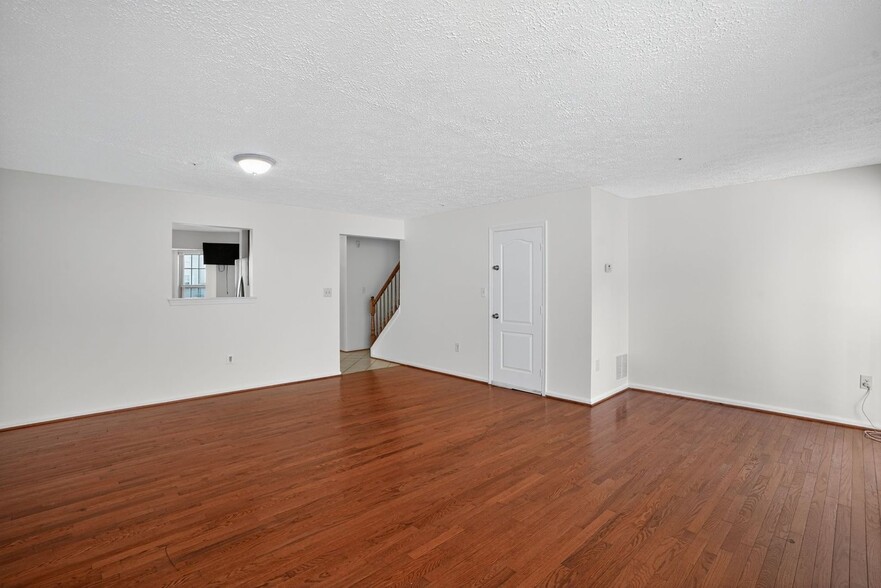 Building Photo - 3306 Brookshire Ct