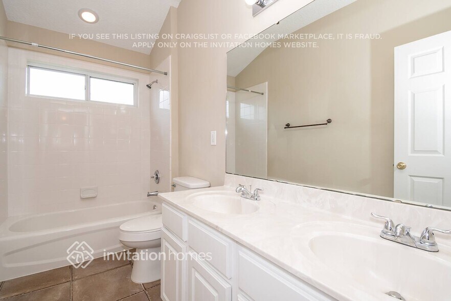 Building Photo - 14766 Fern Hammock Dr