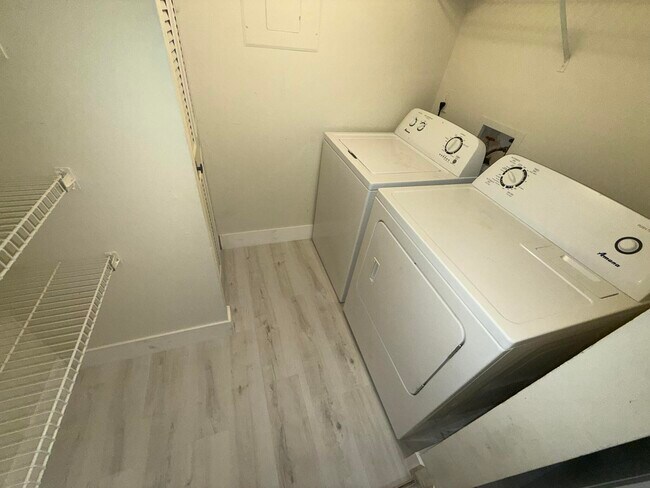 Building Photo - 4759 Sable Pine Cir