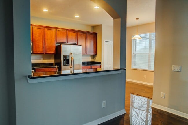Building Photo - Elegant 5-Bedroom Pool Home with 3-Car Gar...