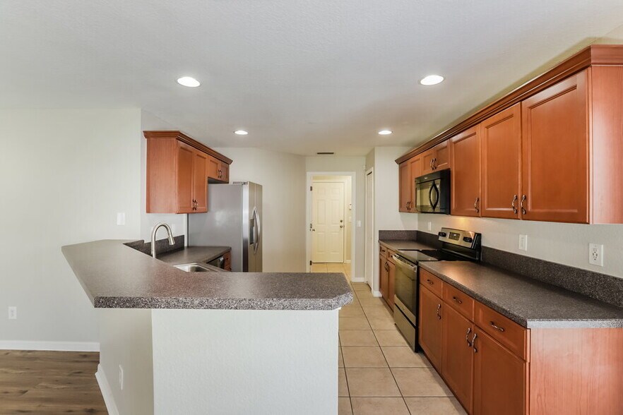 Building Photo - 11248 Cocoa Beach Dr