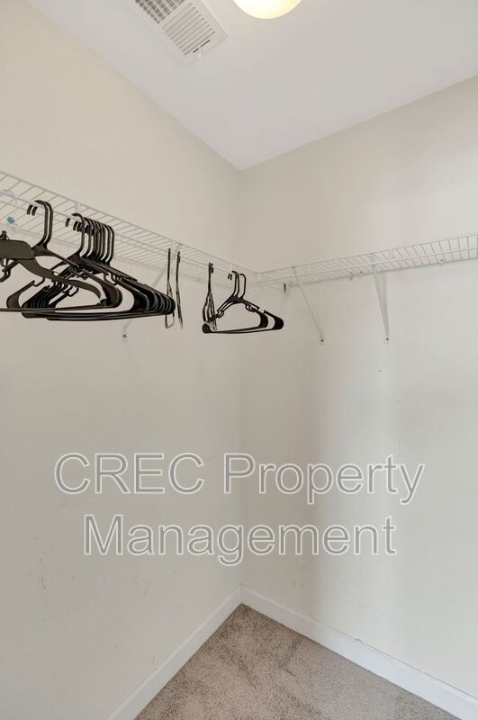 Building Photo - 3050 Argyll Dr