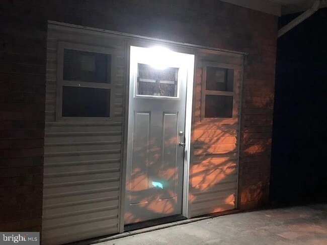 Building Photo - 9610 Prince William Dr