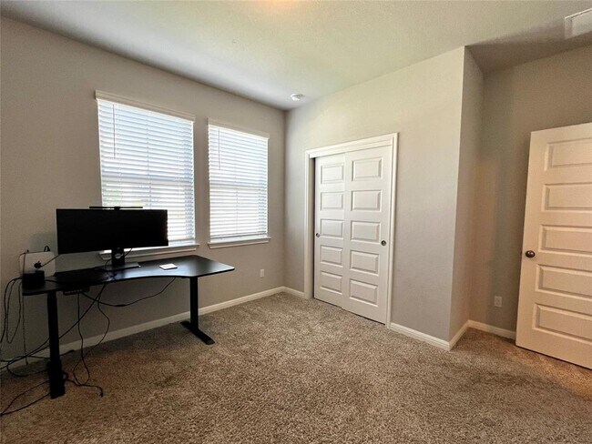 Building Photo - 2904 Sage Ranch Dr