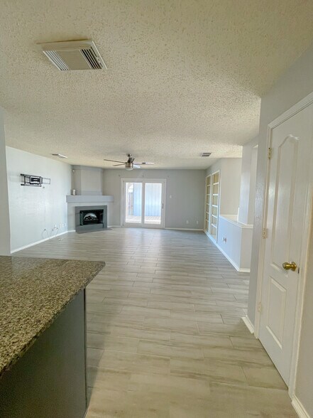 Building Photo - 6839 Flatstone Pass