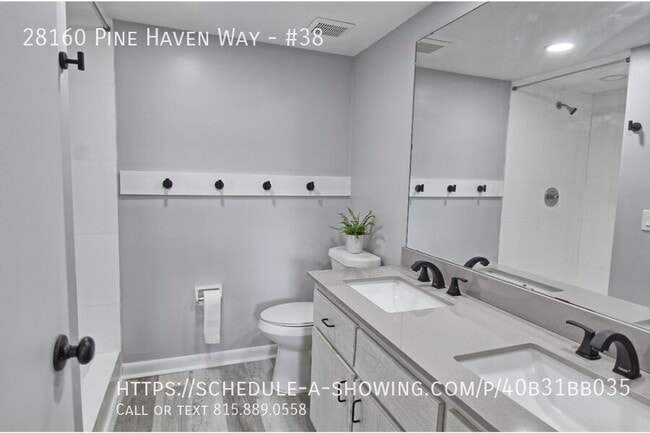 Building Photo - 28160 Pine Haven Way