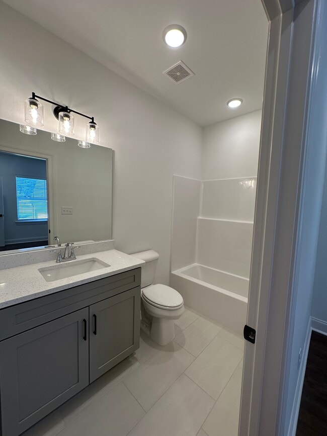 Building Photo - 1 Cottage Grove Dr