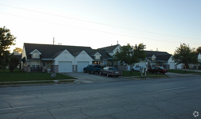 Primary Photo - Twentieth Place