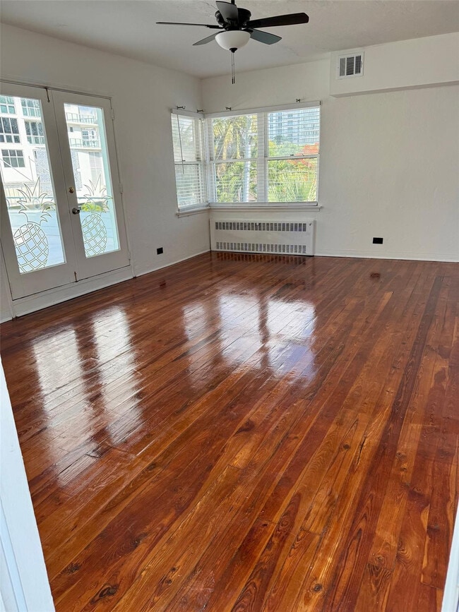 Building Photo - 3000 Granada St