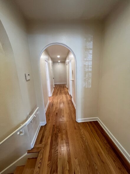 Main Hallway - 2528 Front St