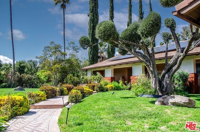 Building Photo - 15845 Condor Ridge Rd