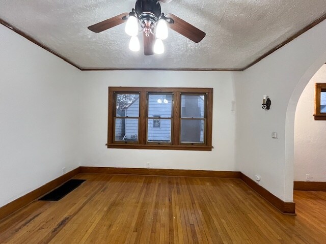 Building Photo - 510 S Kaley St