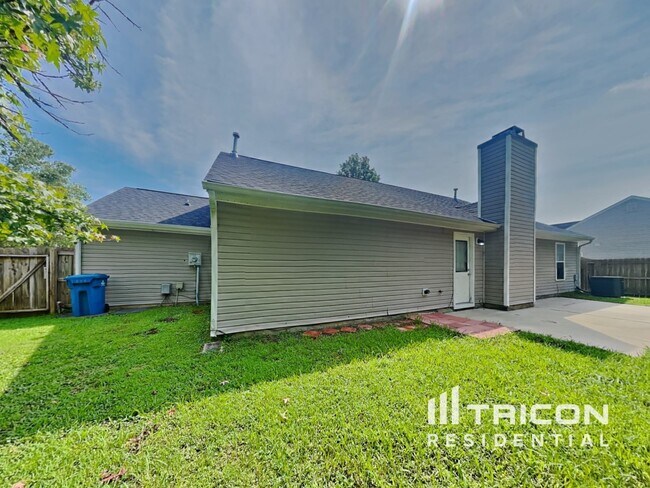 Building Photo - 1802 Bellwick Dr