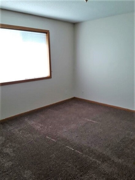 Building Photo - 2102 135th St