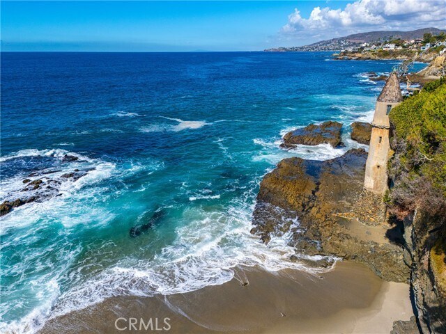 Building Photo - 2691 Victoria Dr