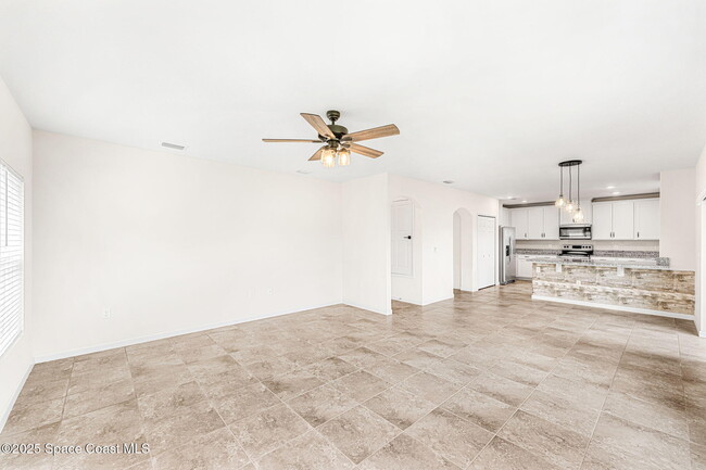 Building Photo - 4122 Moccasin Dr