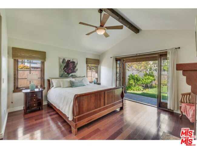 Building Photo - 4224 Beethoven St