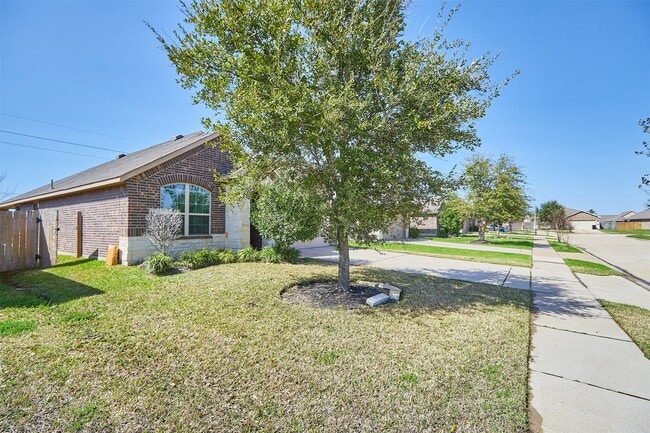 Building Photo - 4439 Aversa Dr