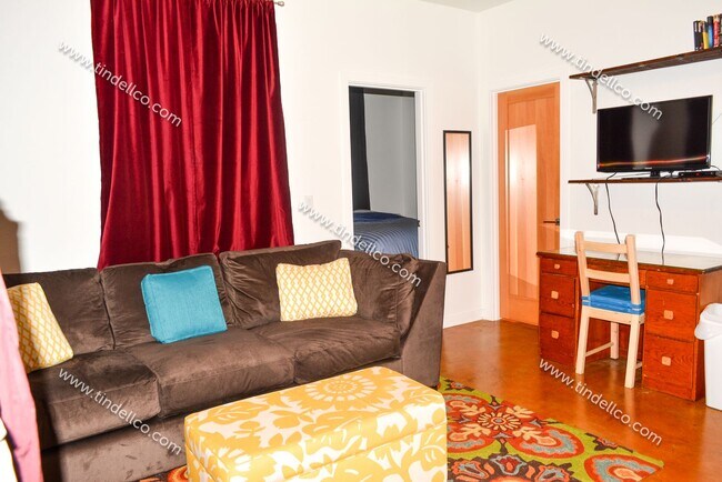 Building Photo - 4936 N Haight Ave