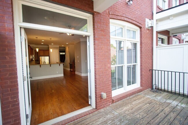 Building Photo - 839 Inman Vlg Pkwy NE