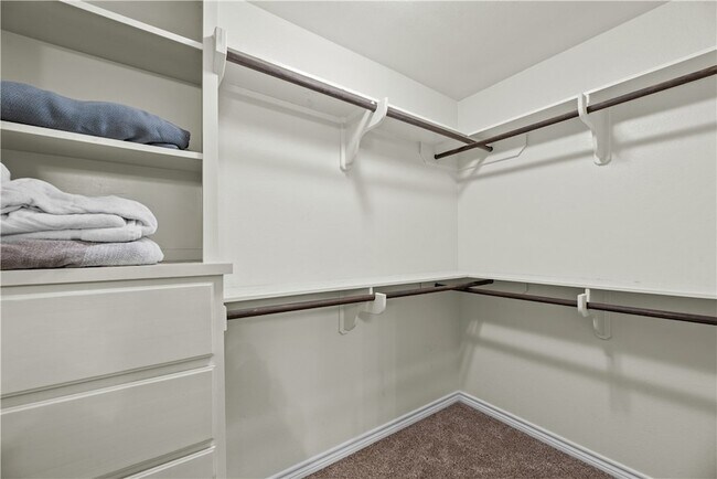 Building Photo - 1126 Fallow Ln