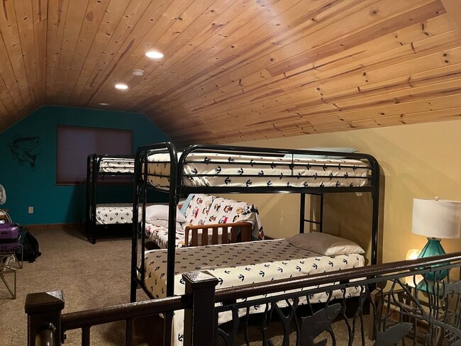 Building Photo - 13391 Sunny Slope Rd