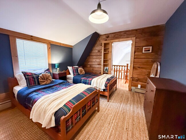 Building Photo - 37 Harris Rd