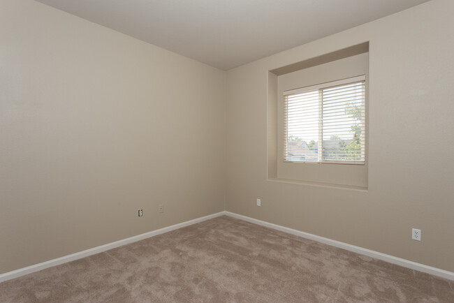 Building Photo - This is a gorgeous home, make it yours!