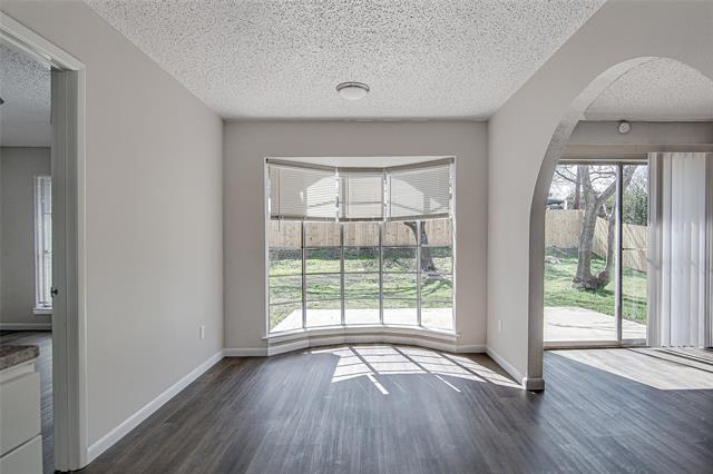 Building Photo - 4801 Winesanker Way