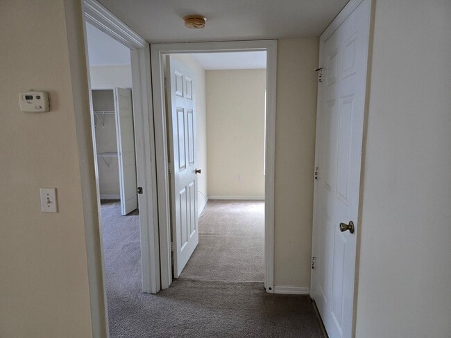 Building Photo - 3/2 2nd Floor Condo AVAILABLE NOW!