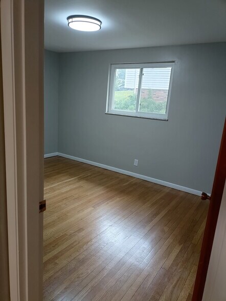 Building Photo - 8629 Pastoral Ln