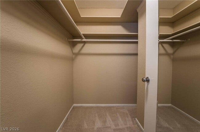 Building Photo - 1908 Villa Palms Ct