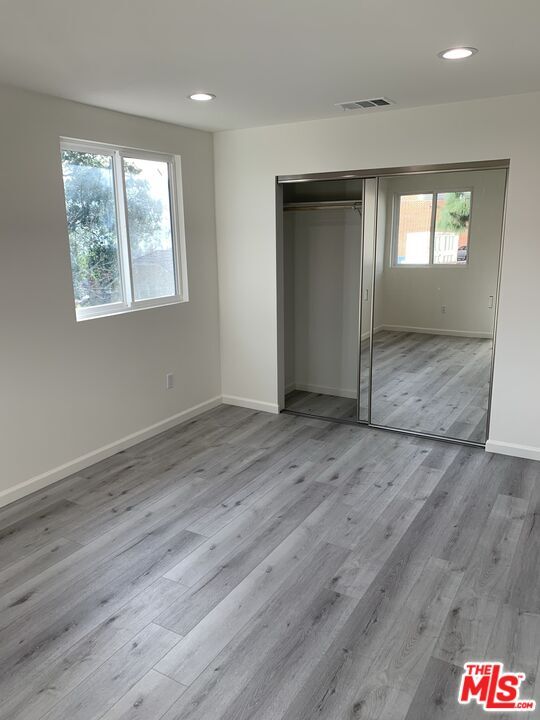 Building Photo - 2700 Los Olivos Ln