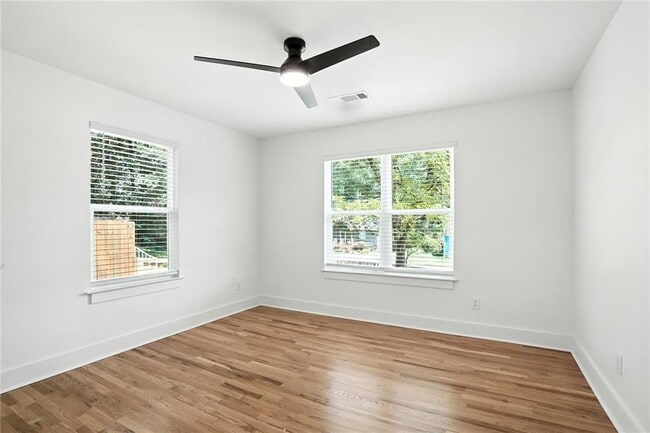 Building Photo - 1597 Glenwood Ave SE