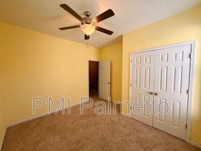 Building Photo - 6877 Pennington Rd