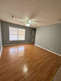 Building Photo - 216 Springfield Cir