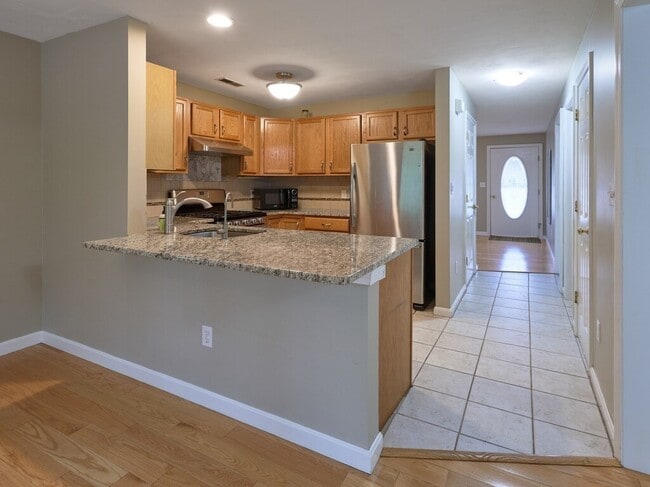 Building Photo - 9 Angela Rose Ln