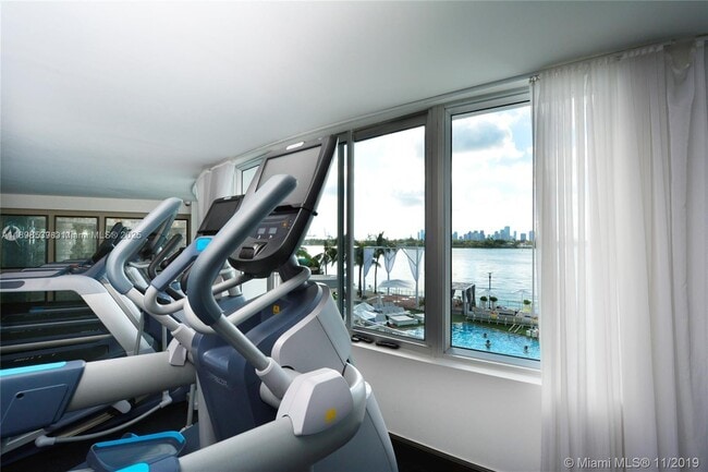 Building Photo - 1100 West Ave