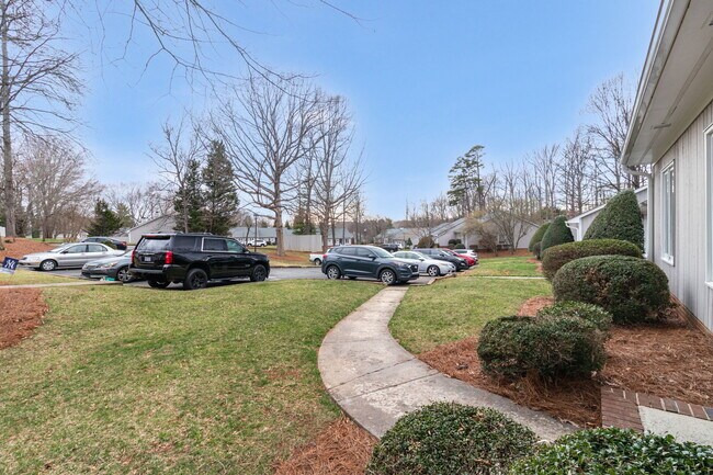 Building Photo - 1413 Grantland Pl