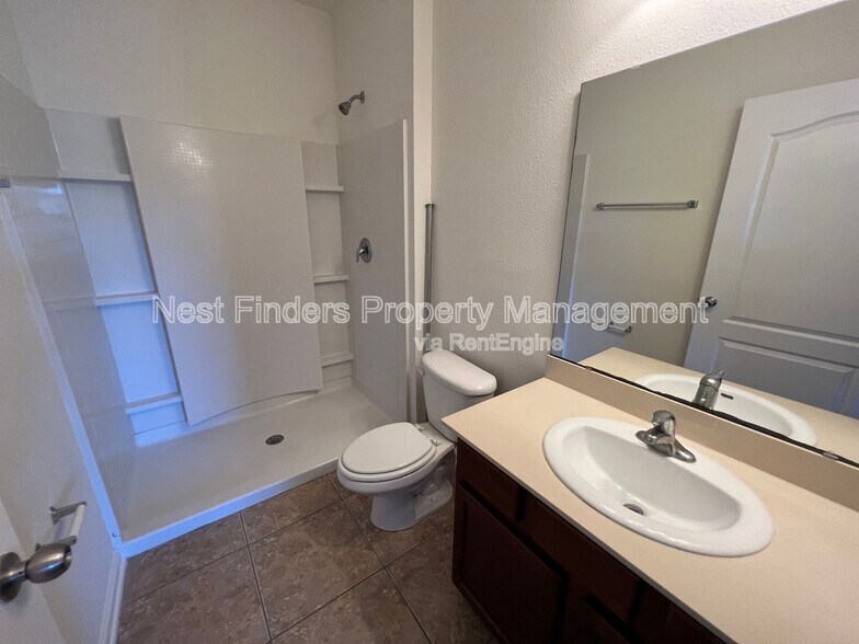 Building Photo - 4908 Key Lime Dr