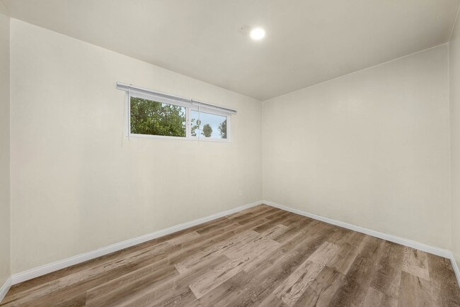 Building Photo - Beautiful newly renovated home available n...
