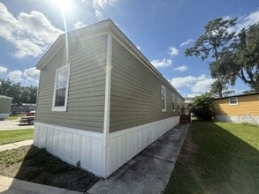 Building Photo - 9711 Polak Dr