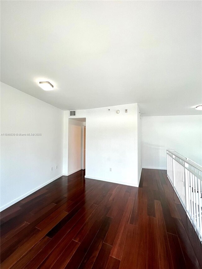 Building Photo - 1650 Brickell Ave