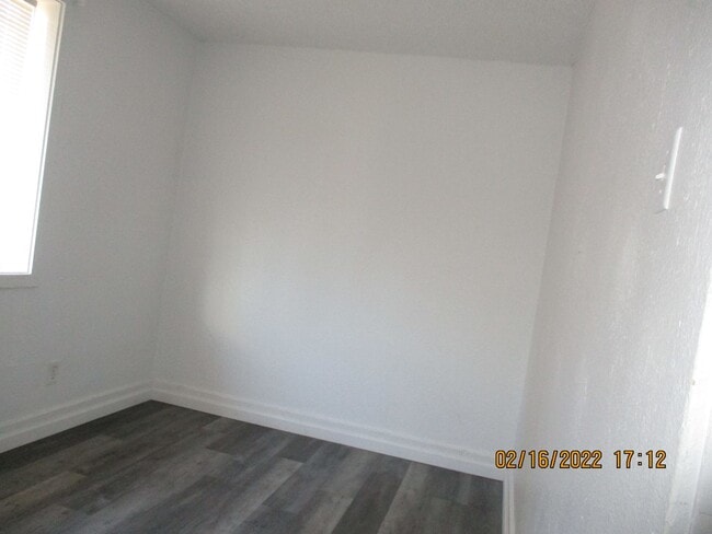 Primary Photo - 540 North Ave