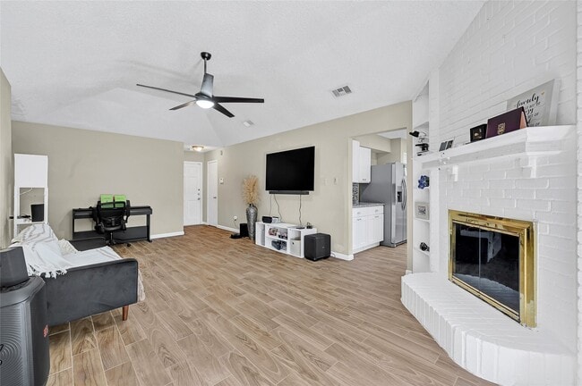 Building Photo - 19327 Cypress Harbor Dr