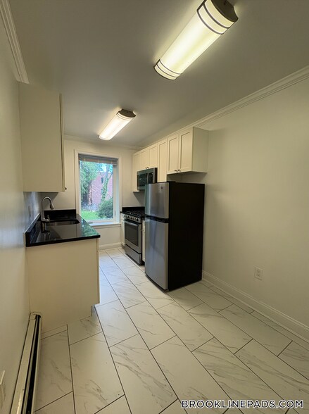 Building Photo - 50 Alton Pl