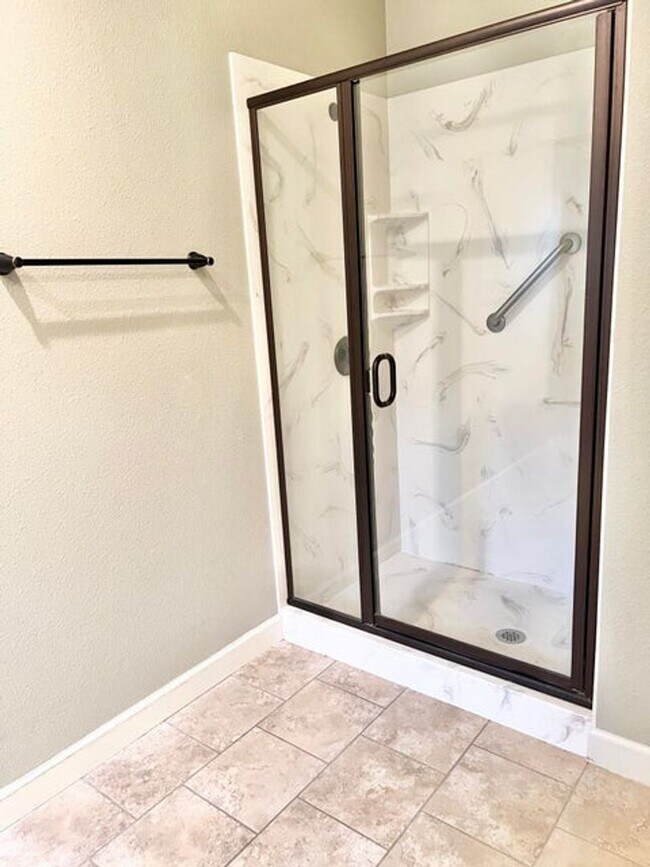 Building Photo - Duplex in Siena Estates at Branson Hills