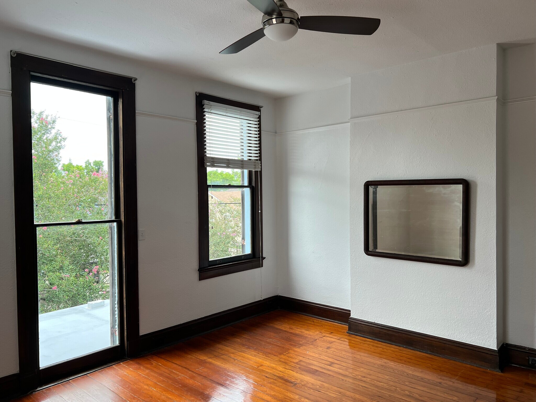 Building Photo - 2251 Cambronne St
